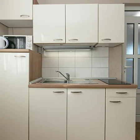 Apartment By The Sea Drasnice, Makarska - 6652